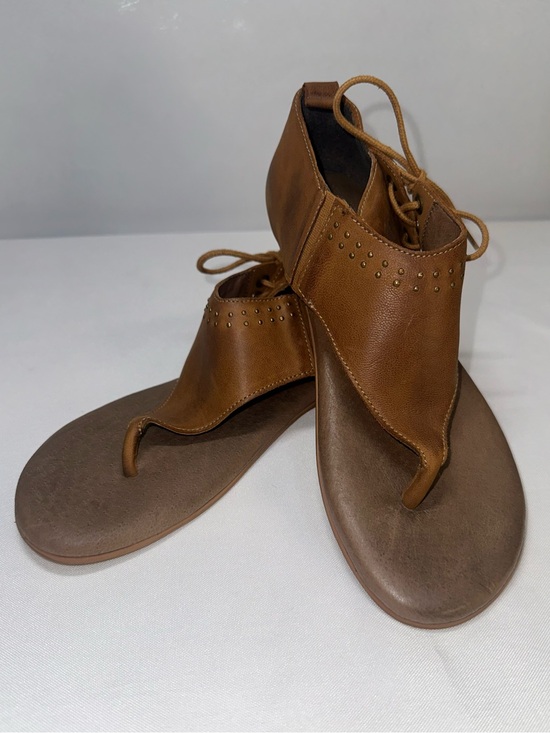 ROAN Shoes - ⁠ROAN Bed Stu Xandria Leather Thong Sandals Womens 7 Tan Brown Studded Boho Flat